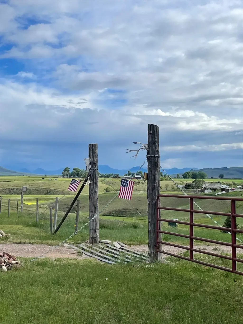 1137 Us Hwy 89, Sun River