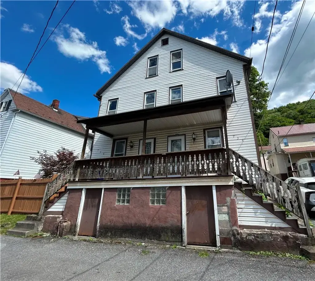 734-736 Duke Place, Greater Johnstown School District