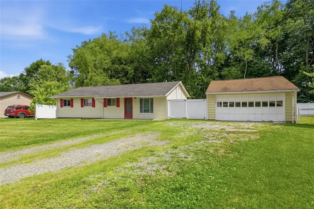 225 Sandalwood Drive , Cranberry