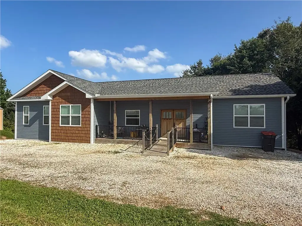 20010 W Vanzant Road, Springdale