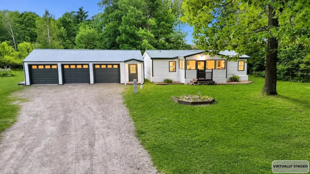 2695 Rocky Rd, Tomahawk