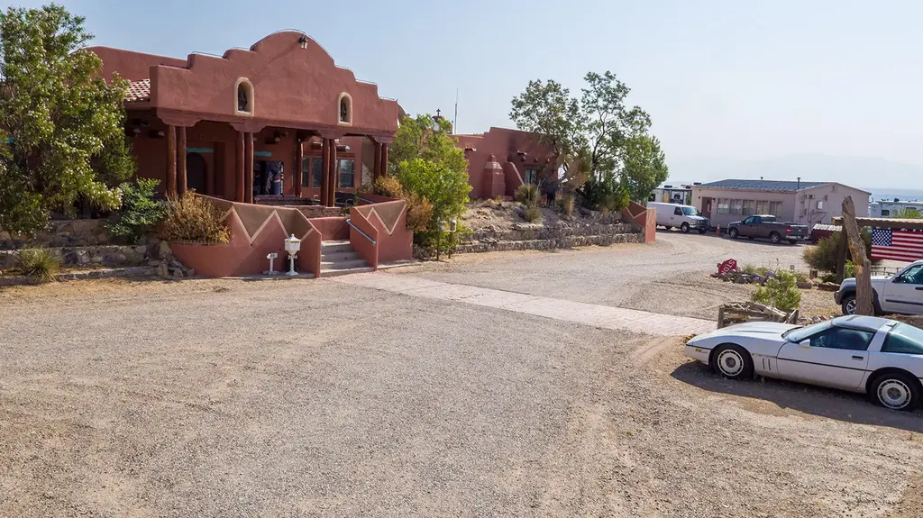 2200 Camino Del Llano, Belen