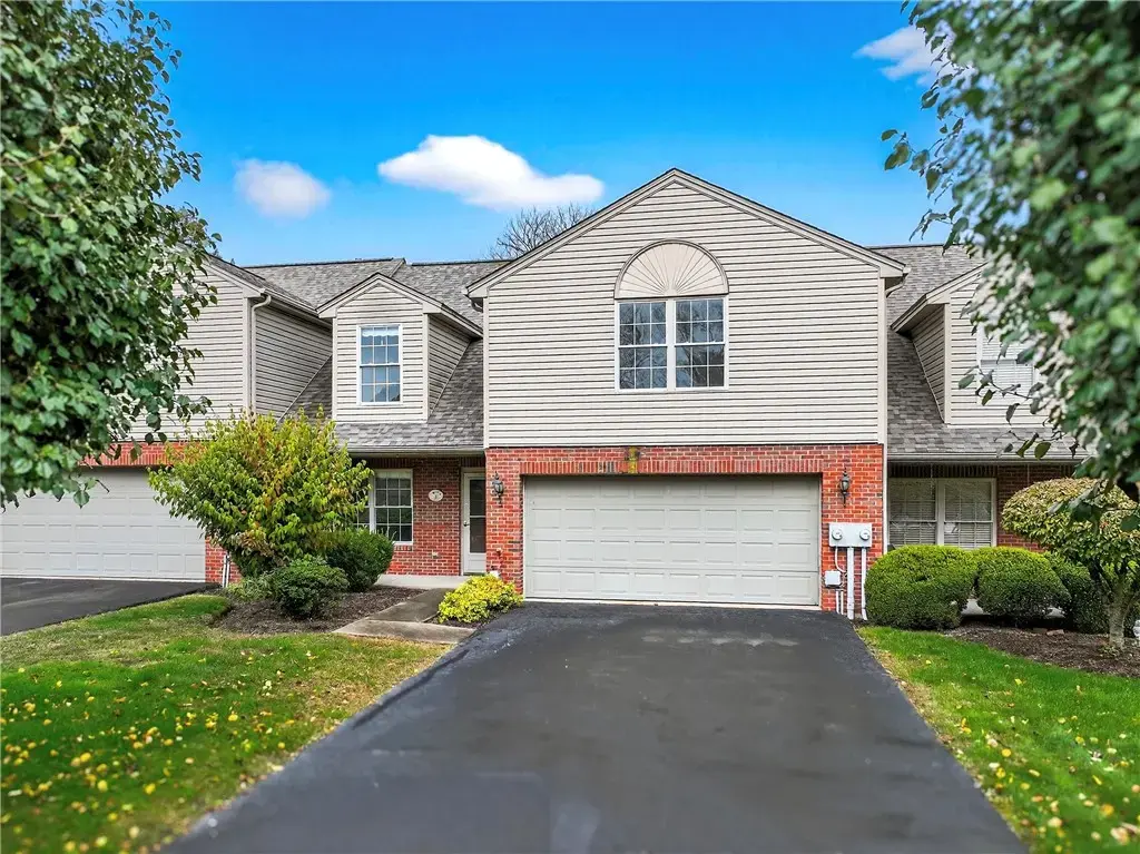 4 Dogwood Drive, Canton