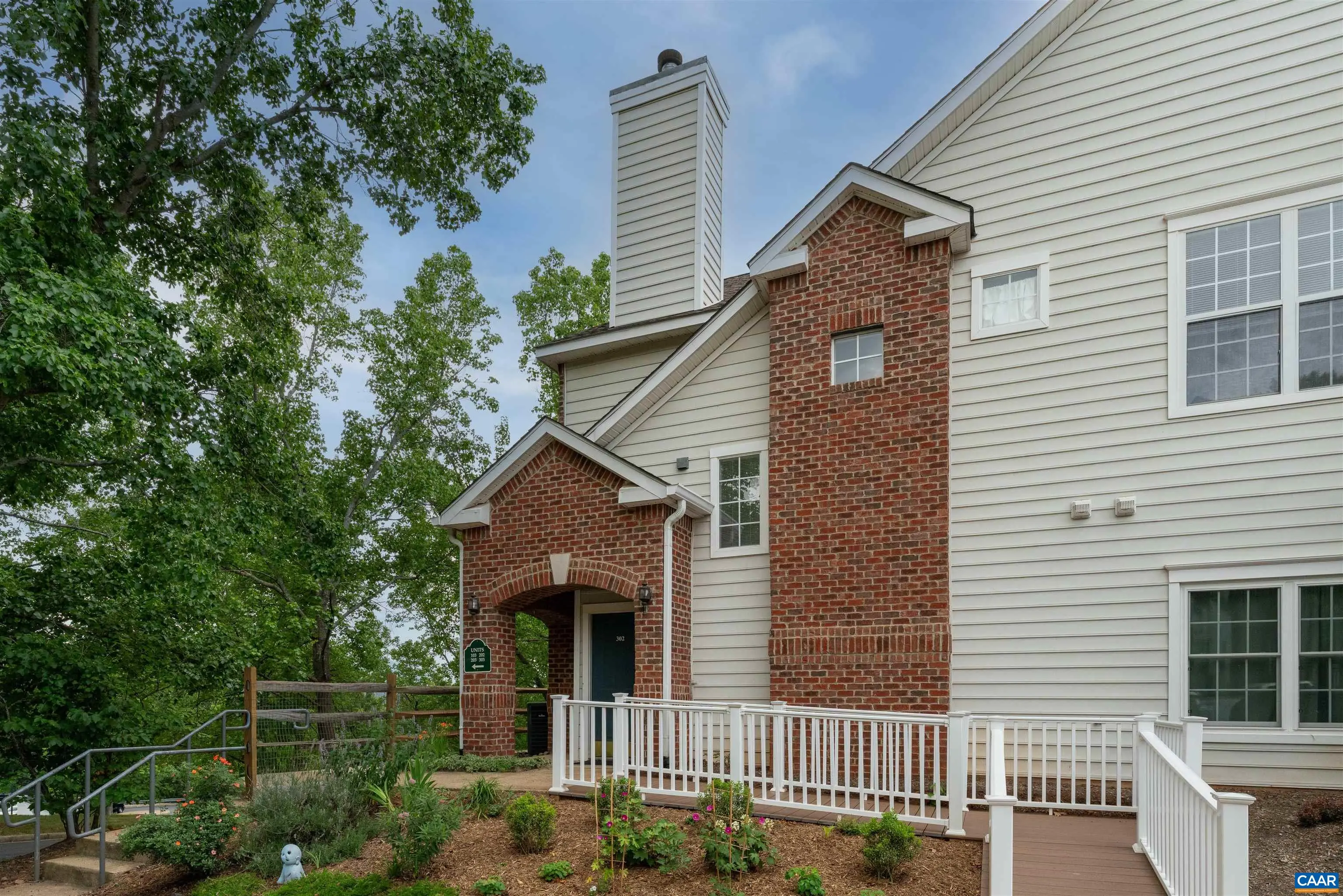 1055 Weybridge Ct, Charlottesville