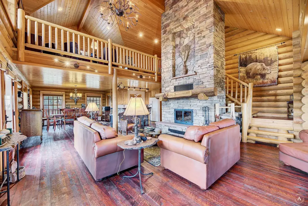 2988 Moose Gulch Road, Elliston