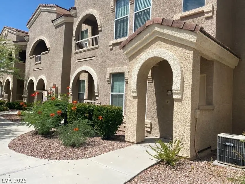 10550 W Alexander Road 2210, Las Vegas