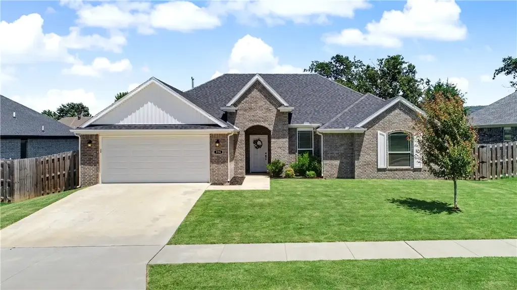 316 W Tyler Road, Farmington