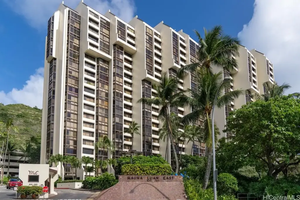 501 Hahaione Street # 19k, Honolulu