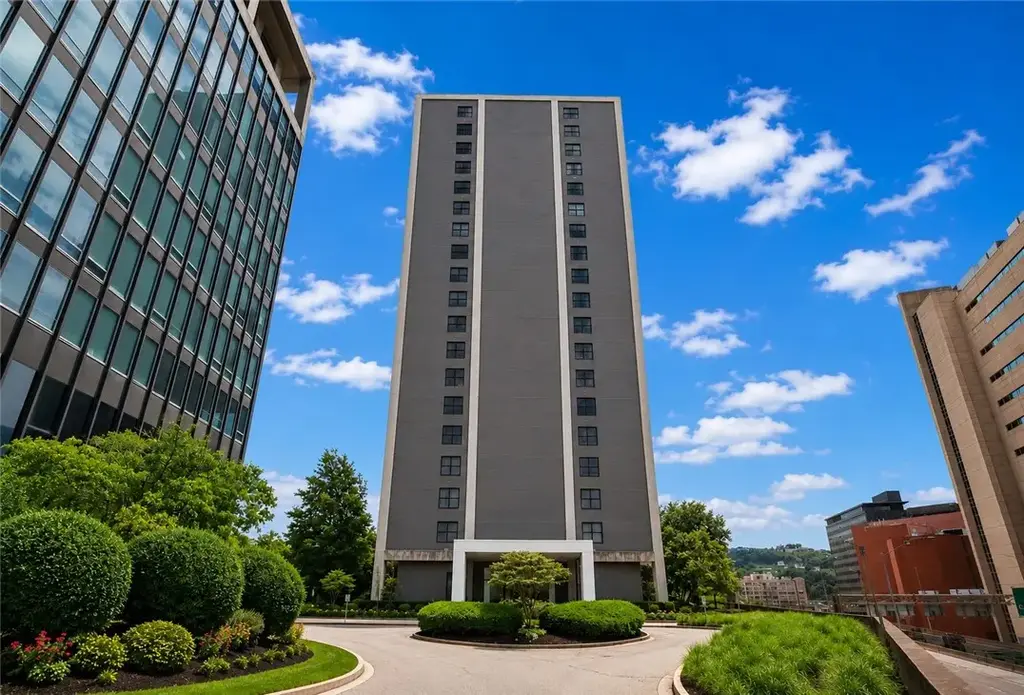 112 Washington Place 8a, Downtown Pgh
