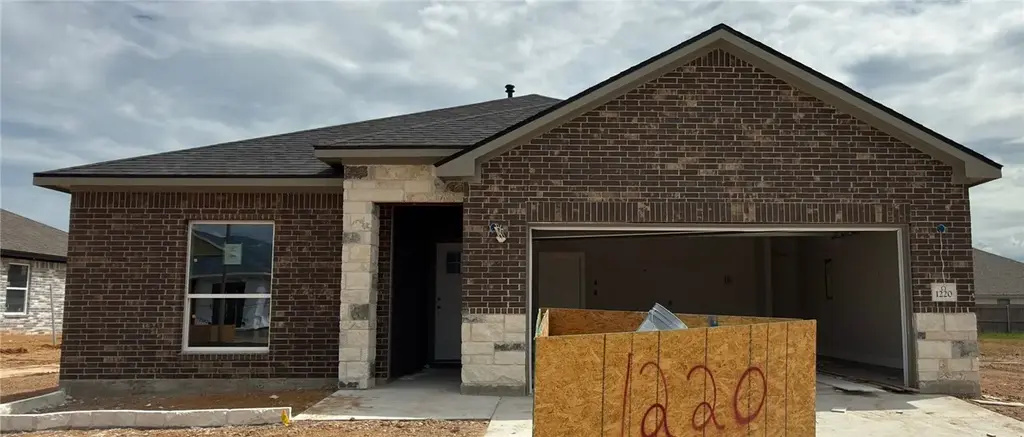 1220 Patriot Drive, College Station