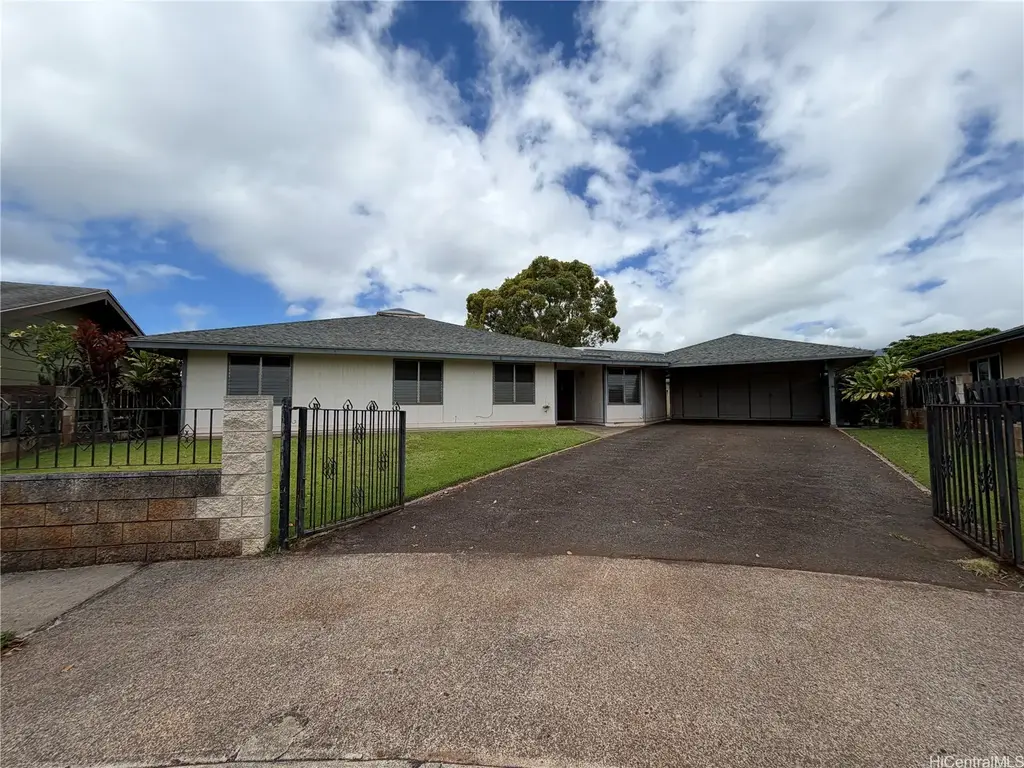 94-266 Ihuanu Place, Mililani