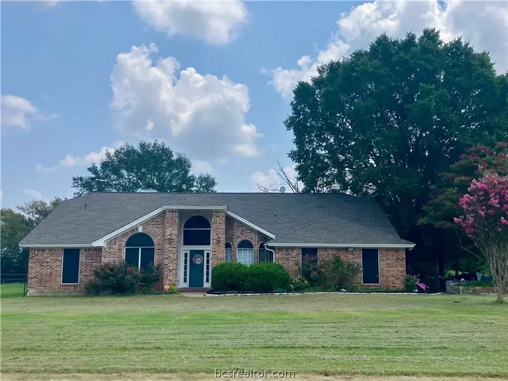 5660 Falling Water, Bryan