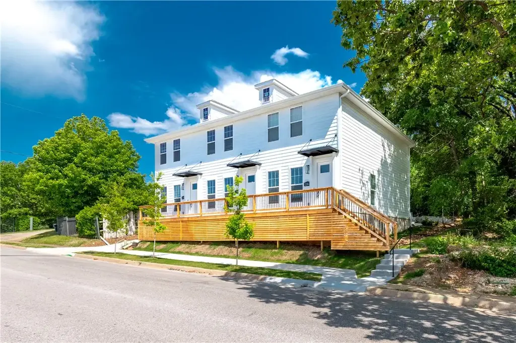 2286 W Stone Street, Fayetteville
