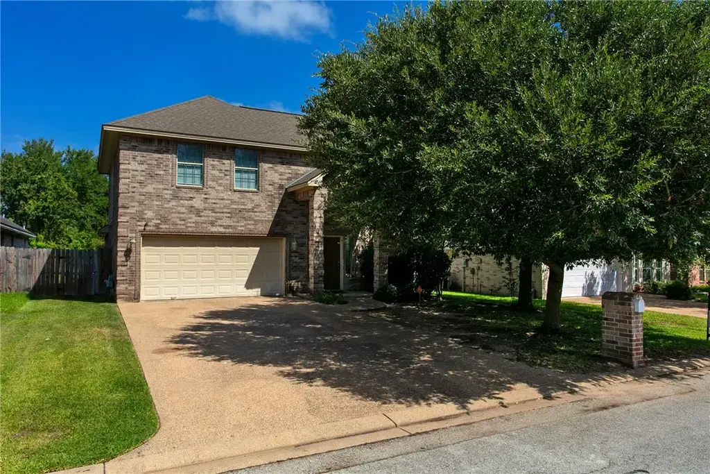 2212 Brougham Place, College Station