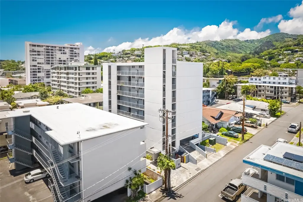 1718 Anapuni Street # 301, Honolulu