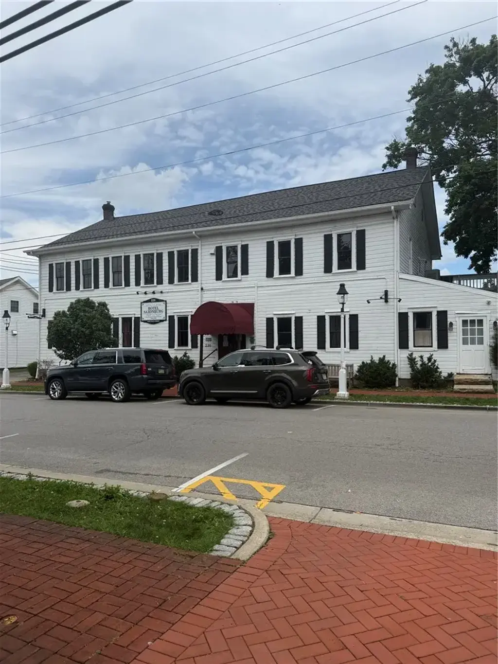220 Main Street , Saxonburg Boro