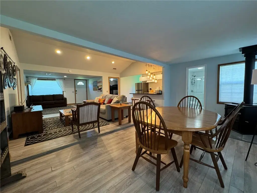 132 County Road 101, Norfork