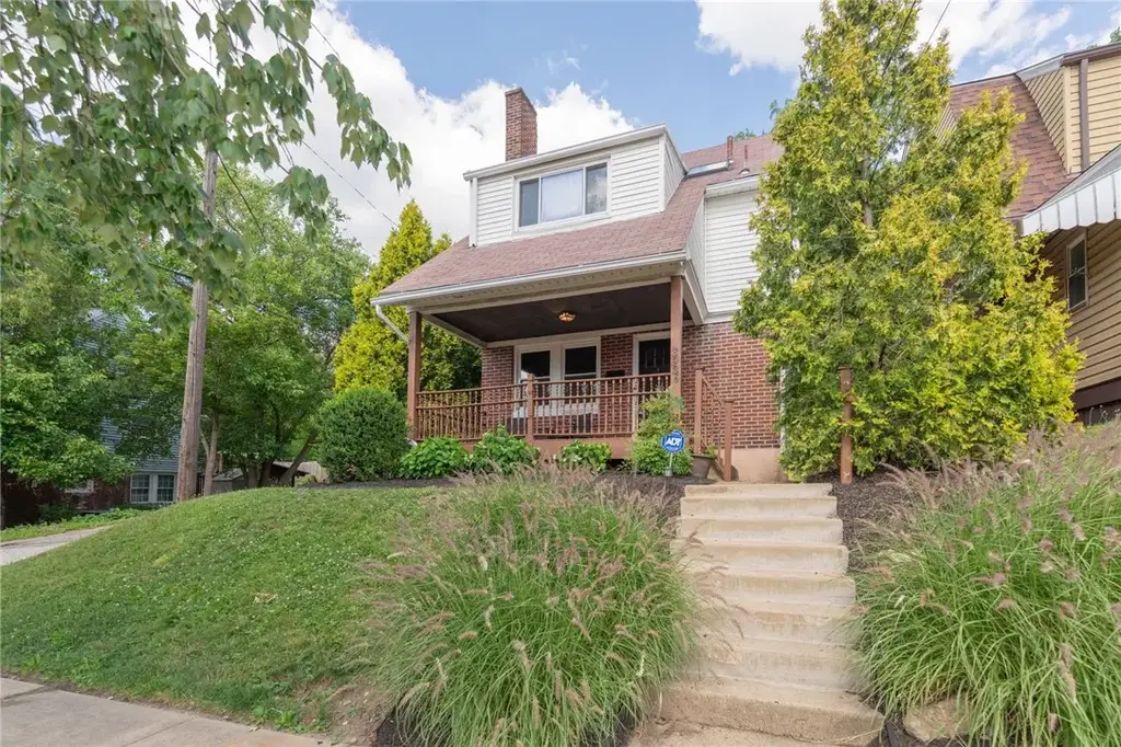 3936 Kleber Street , Brighton Heights