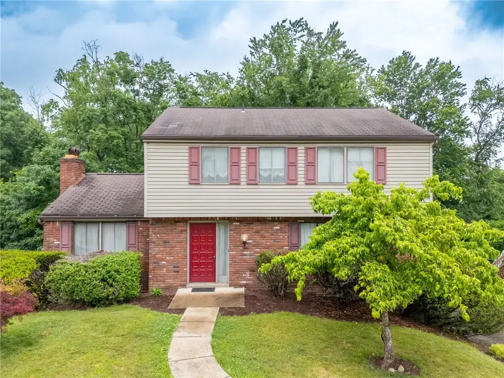 261 Shasta Drive , Plum Boro