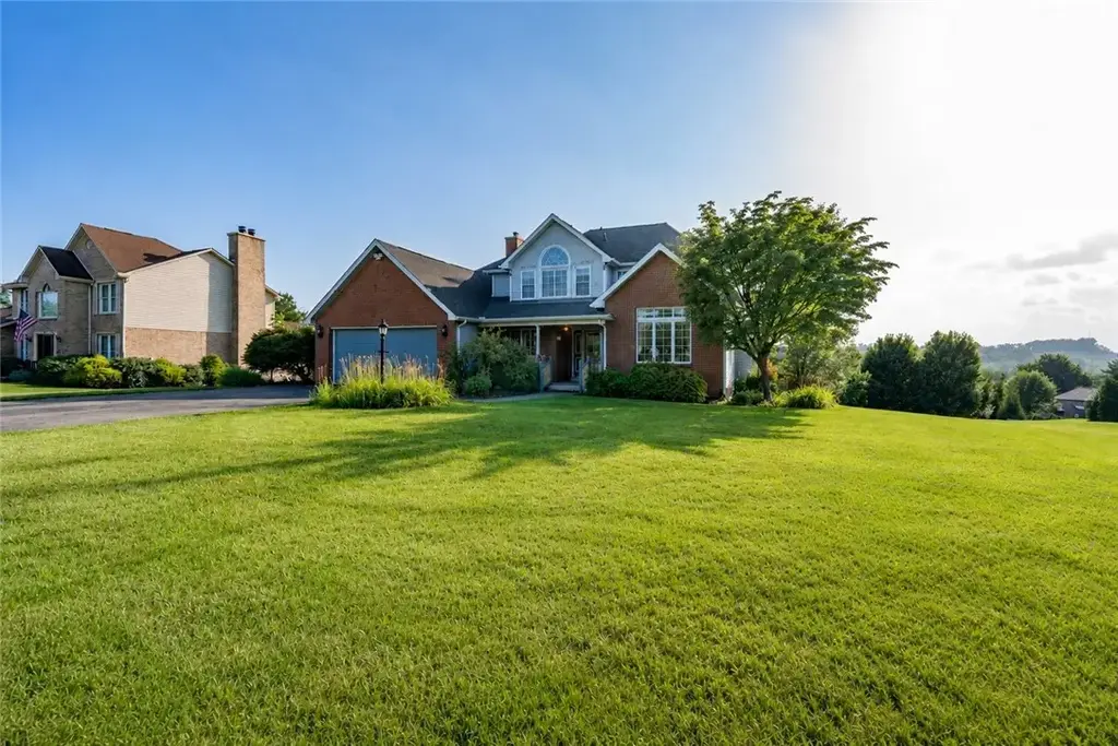 32 Saddlebrook Drive, Hempfield