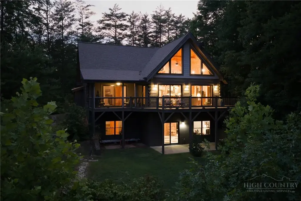 1016 Horizon Trail, Nebo