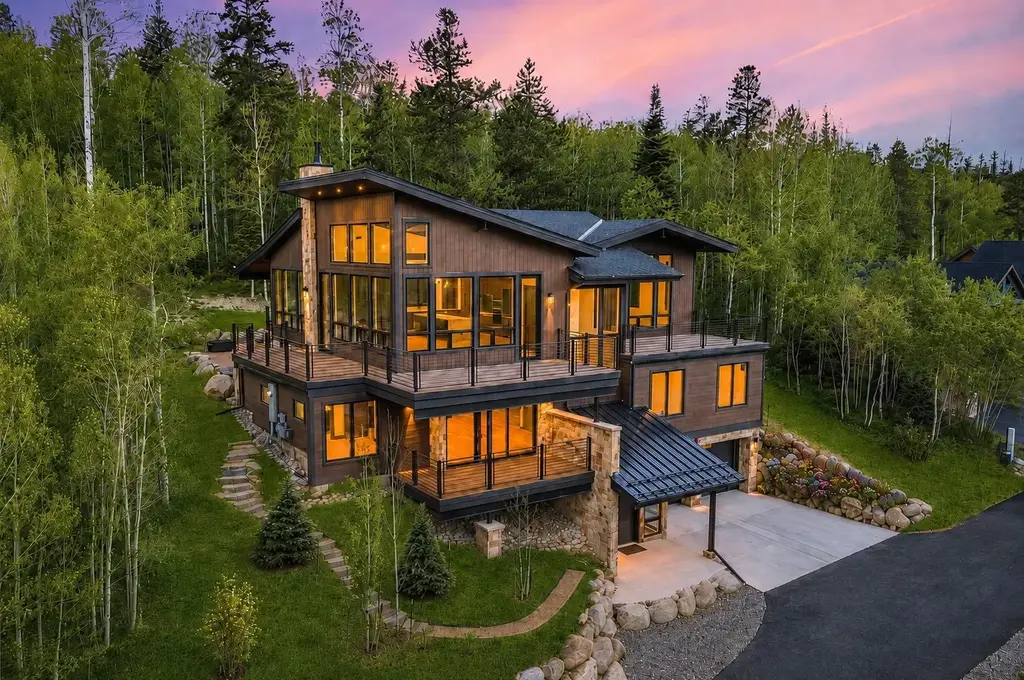 1325 Golden Eagle Road, Silverthorne
