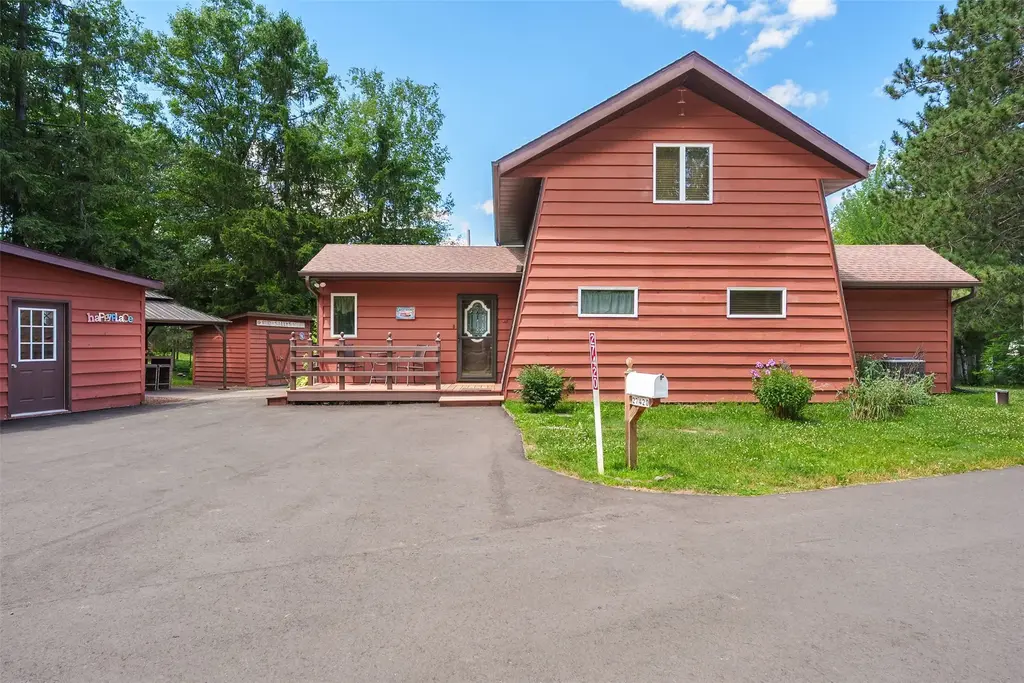 27420 258th Street, Holcombe