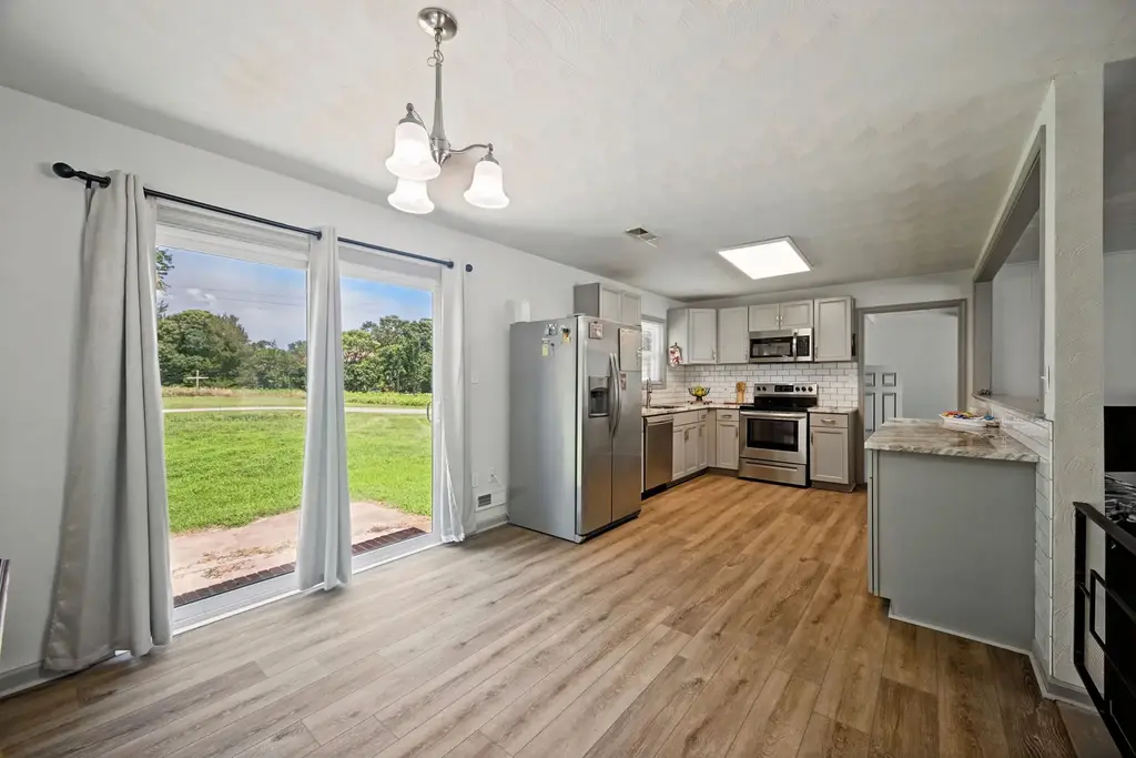 301 Waltz Farm Drive, Williamsburg