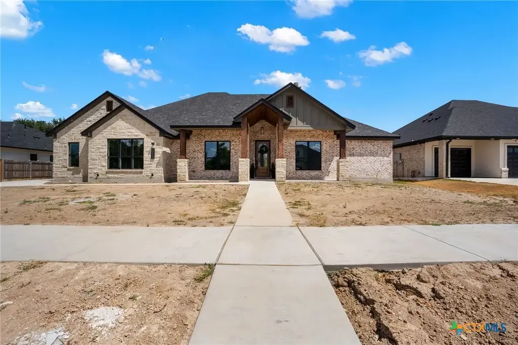 1112 Fairfax Drive, Temple