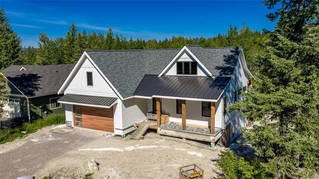 1287 Oakmont Lane, Columbia Falls