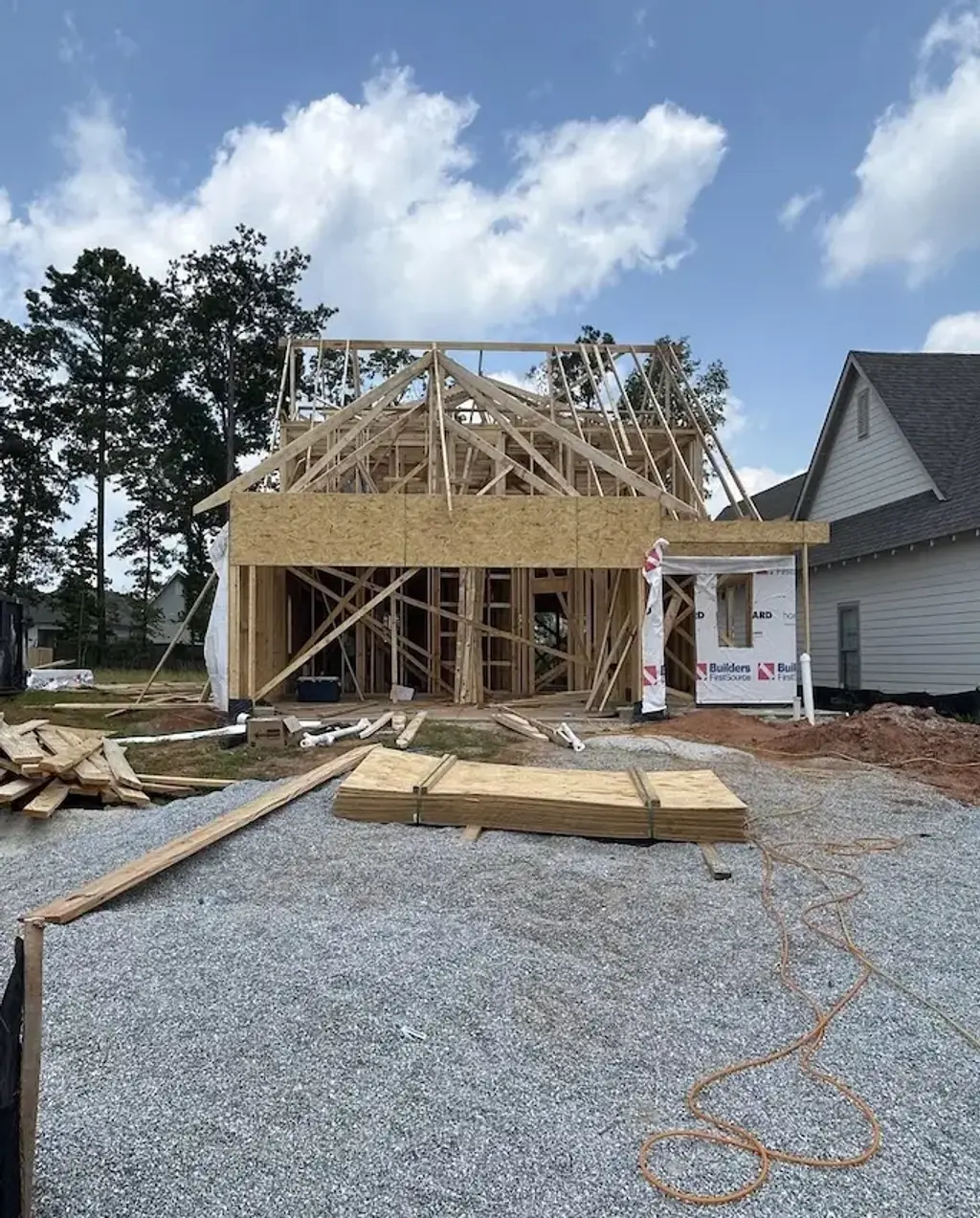 828 Hunters Way, Opelika