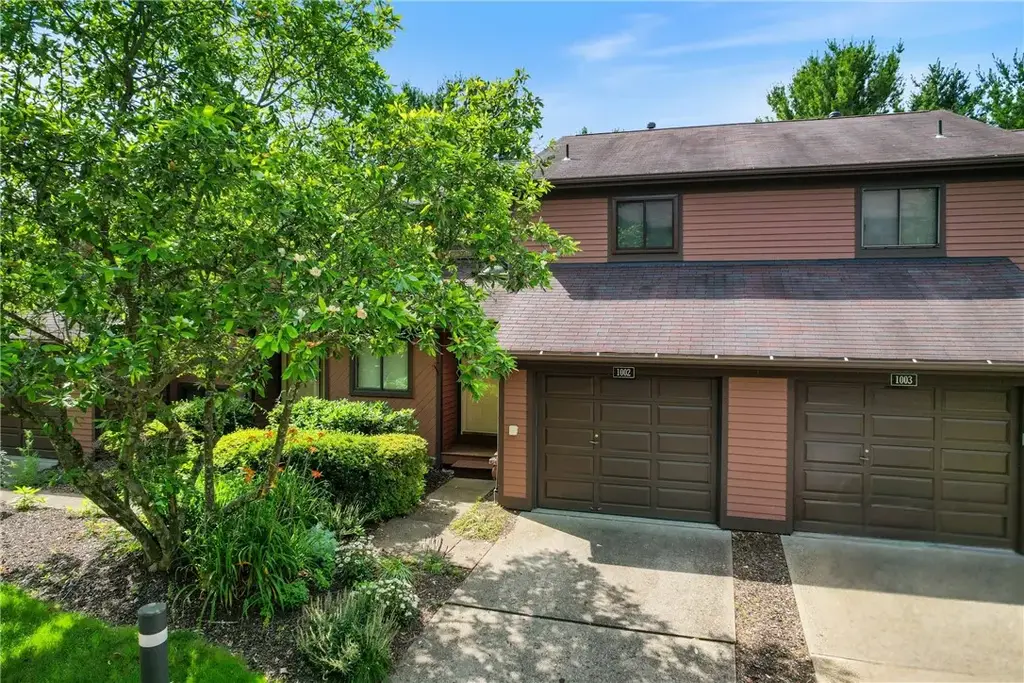 1002 Forest Edge Court , McCandless