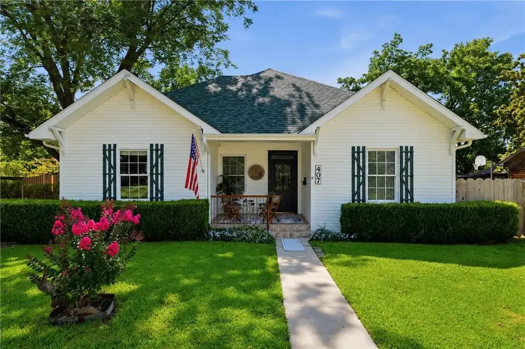 407 Nw B Street, Bentonville