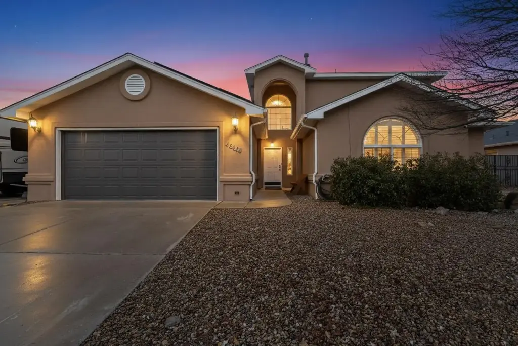 1034 Wagon Trail Street Sw, Los Lunas
