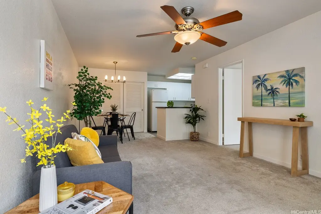 492 Mananai Place # 13e, Honolulu