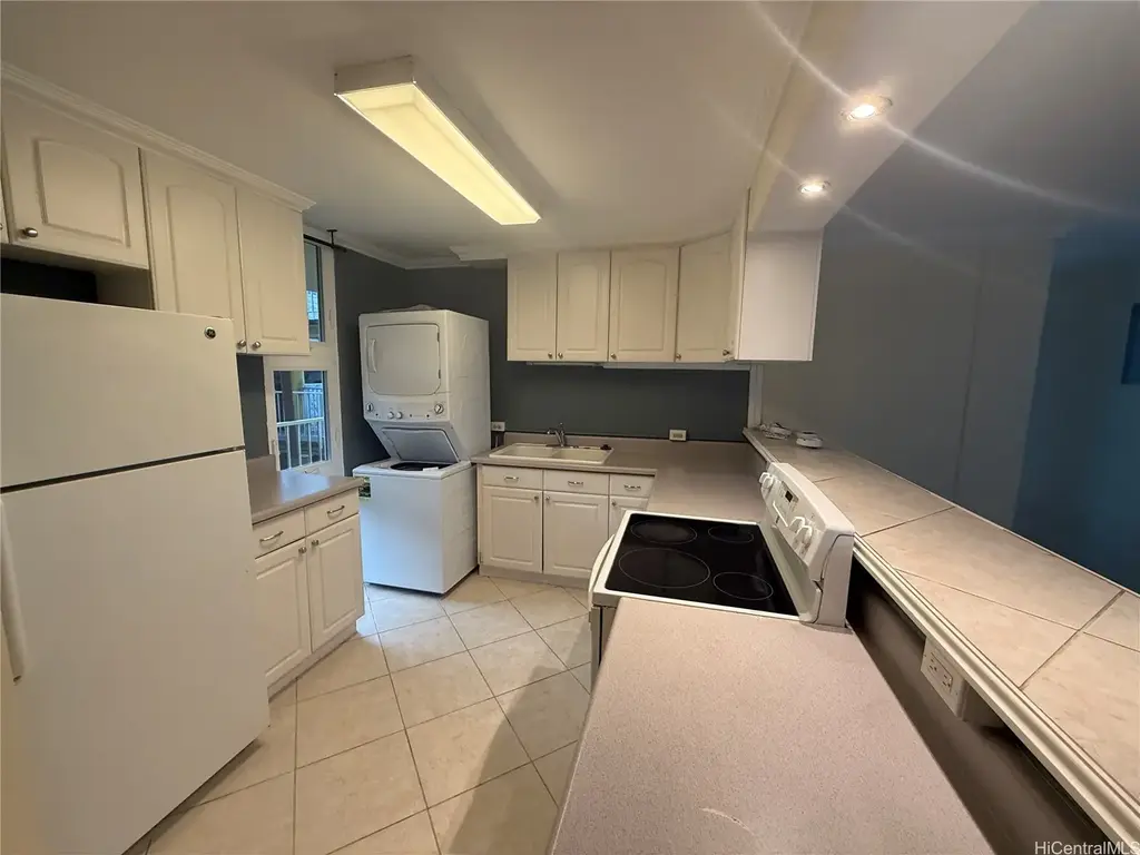 95-2056 Waikalani Place # A202, Mililani