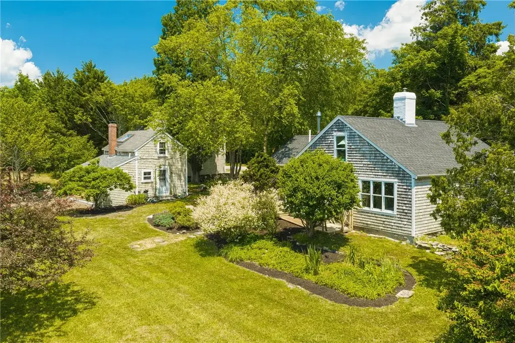 60 Snell Rd, Little Compton