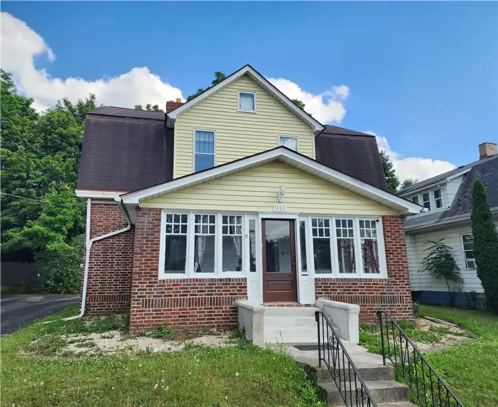 916 Harrison Street , New Castle
