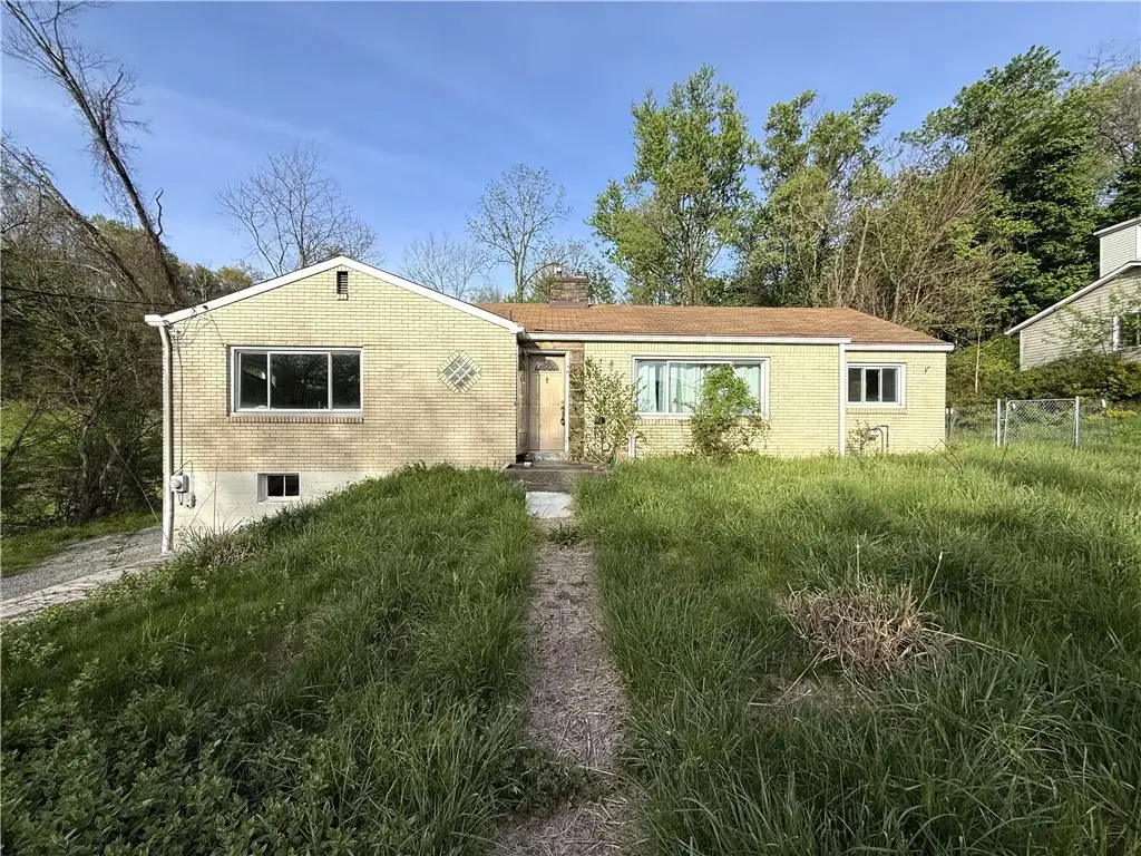 2133 Lower Terrace Road , New Kensington