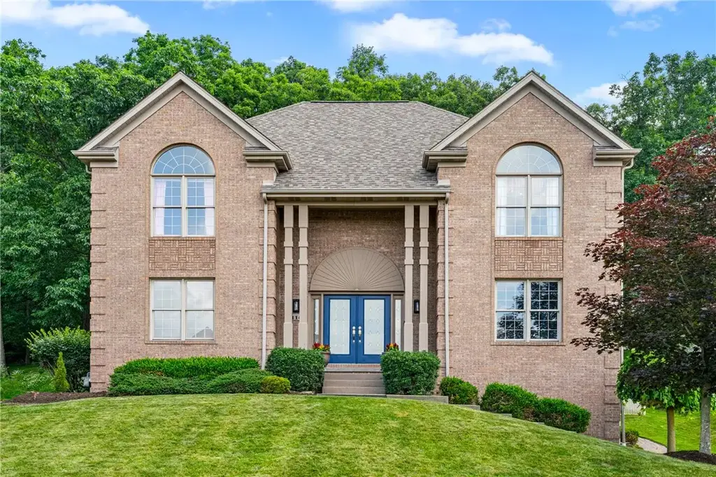 114 Oakview Drive, Cranberry