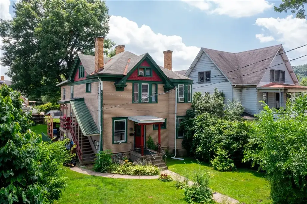 408 15th Street , New Brighton