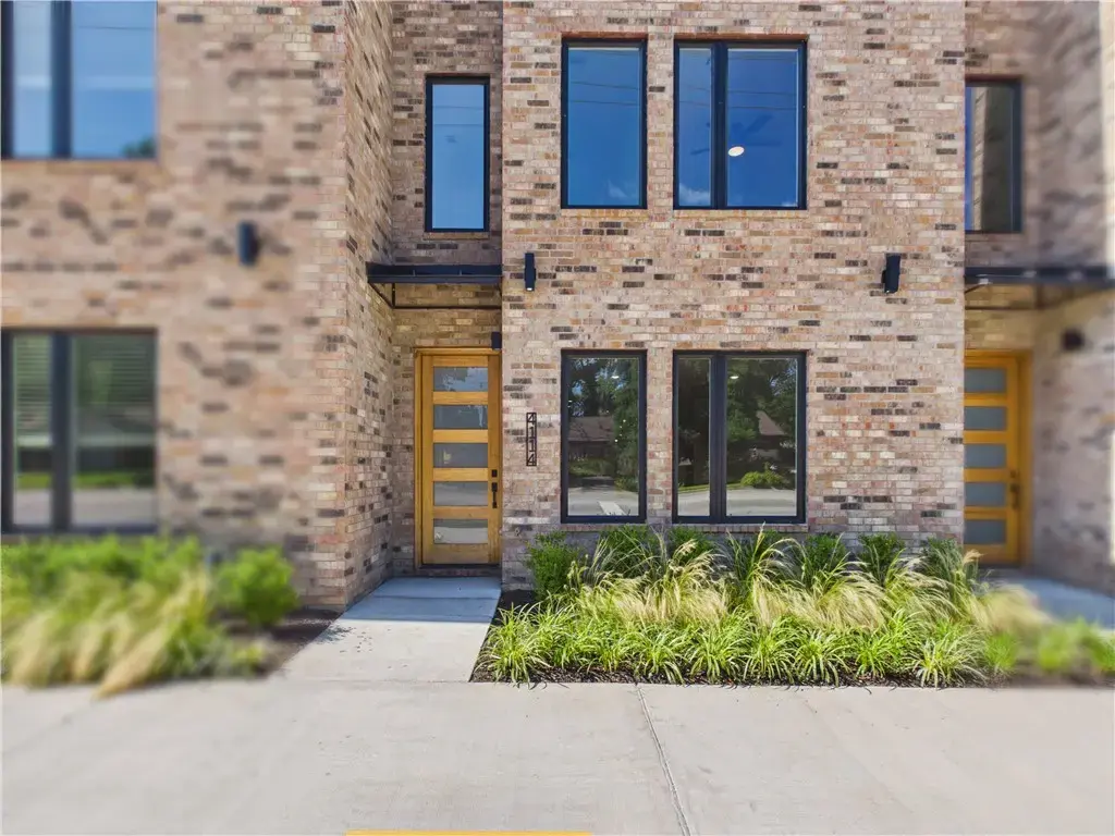 4114 W Olive Street, Rogers