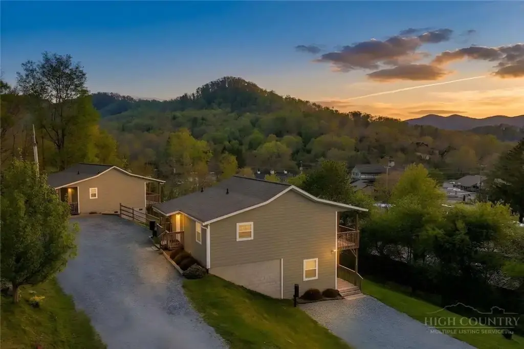 164 Apple Blossom Lane, Banner Elk