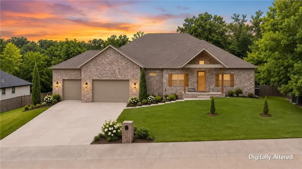 12412 Wildwood Drive, Rogers