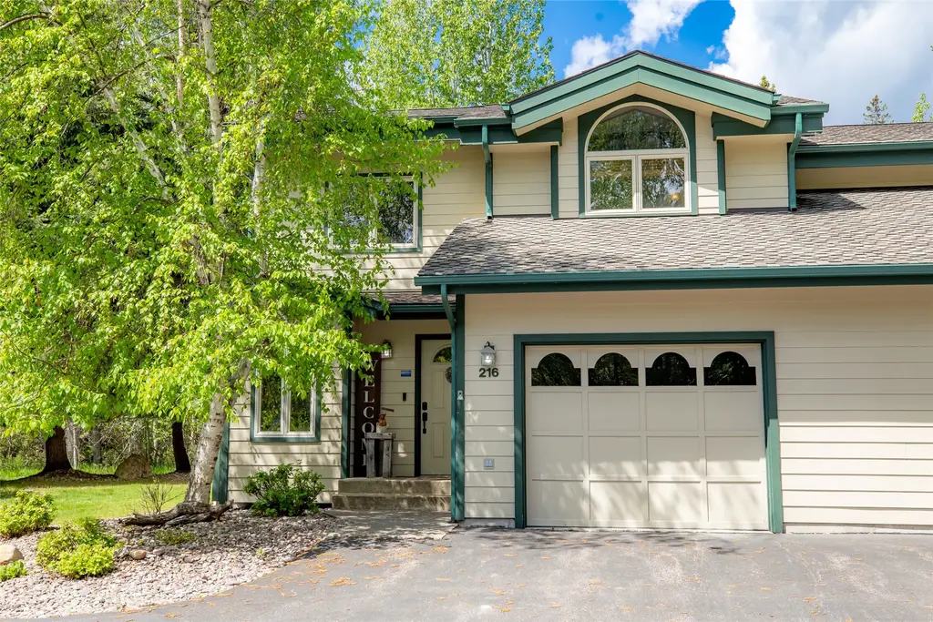 1750 E Lakeshore Drive 216, Whitefish