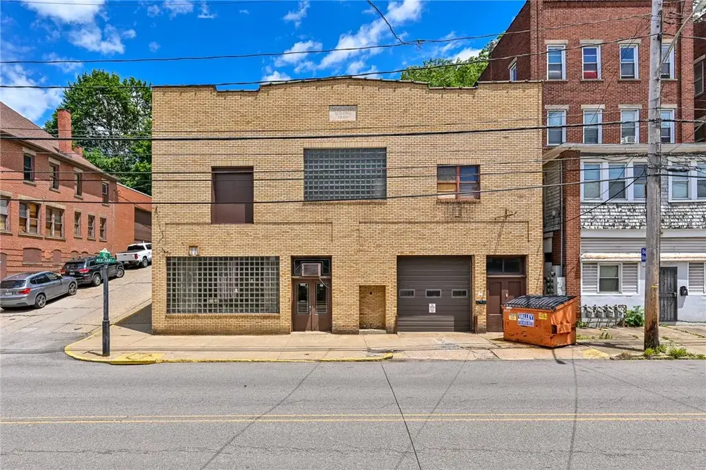 242 Merchant Street , Ambridge