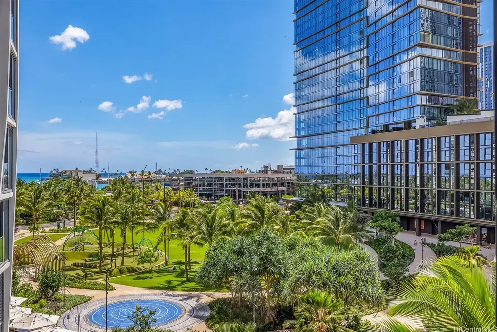 (unit #525) 987 Queen Street, Honolulu