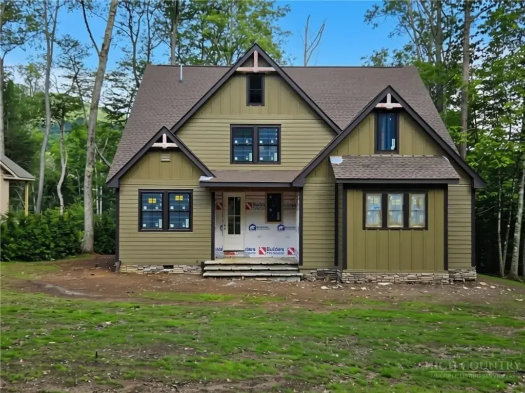 467 Linville River Drive, Linville