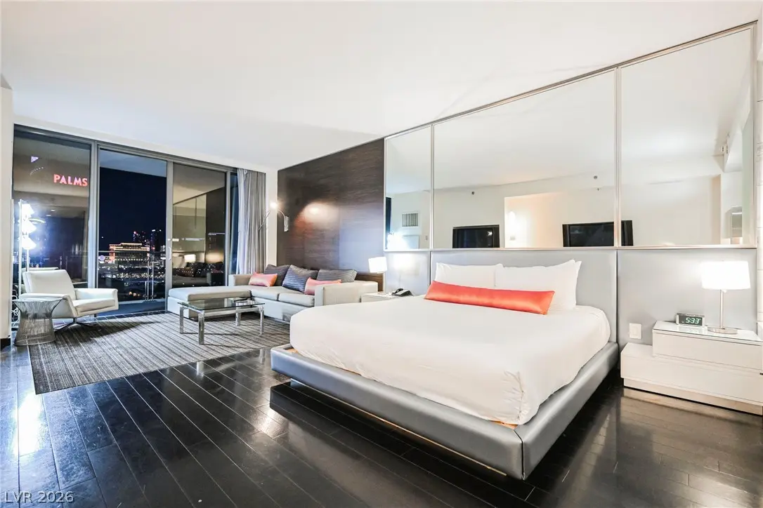 4381 W Flamingo Road 1112, Las Vegas