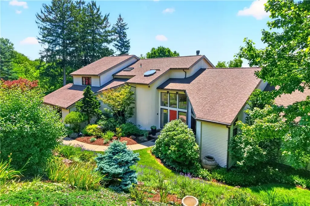 2682 Oak Hill Drive , Hampton